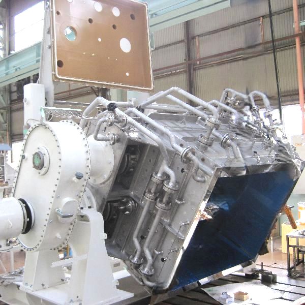 バッチニーダ 容器傾斜