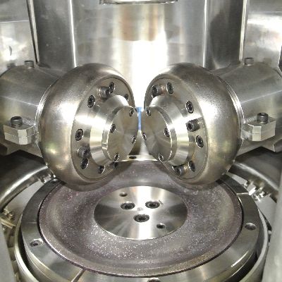 VXミル ローラとテーブル